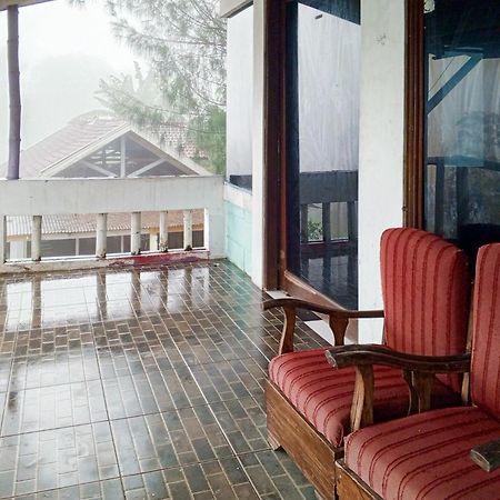 בוגור Villa Kampus Near Taman Safari Cisarua Puncak Redpartner מראה חיצוני תמונה
