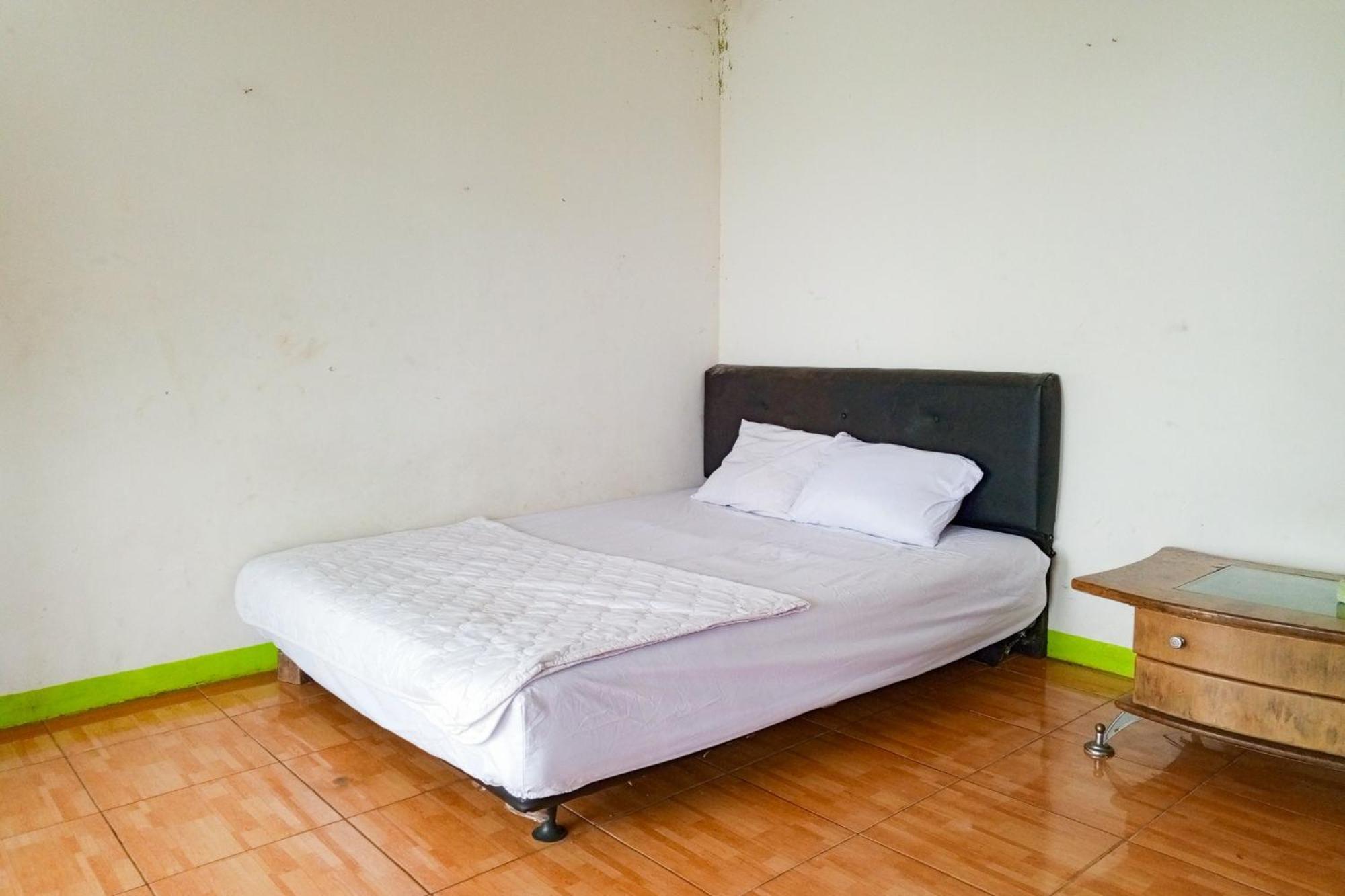 בוגור Villa Kampus Near Taman Safari Cisarua Puncak Redpartner מראה חיצוני תמונה