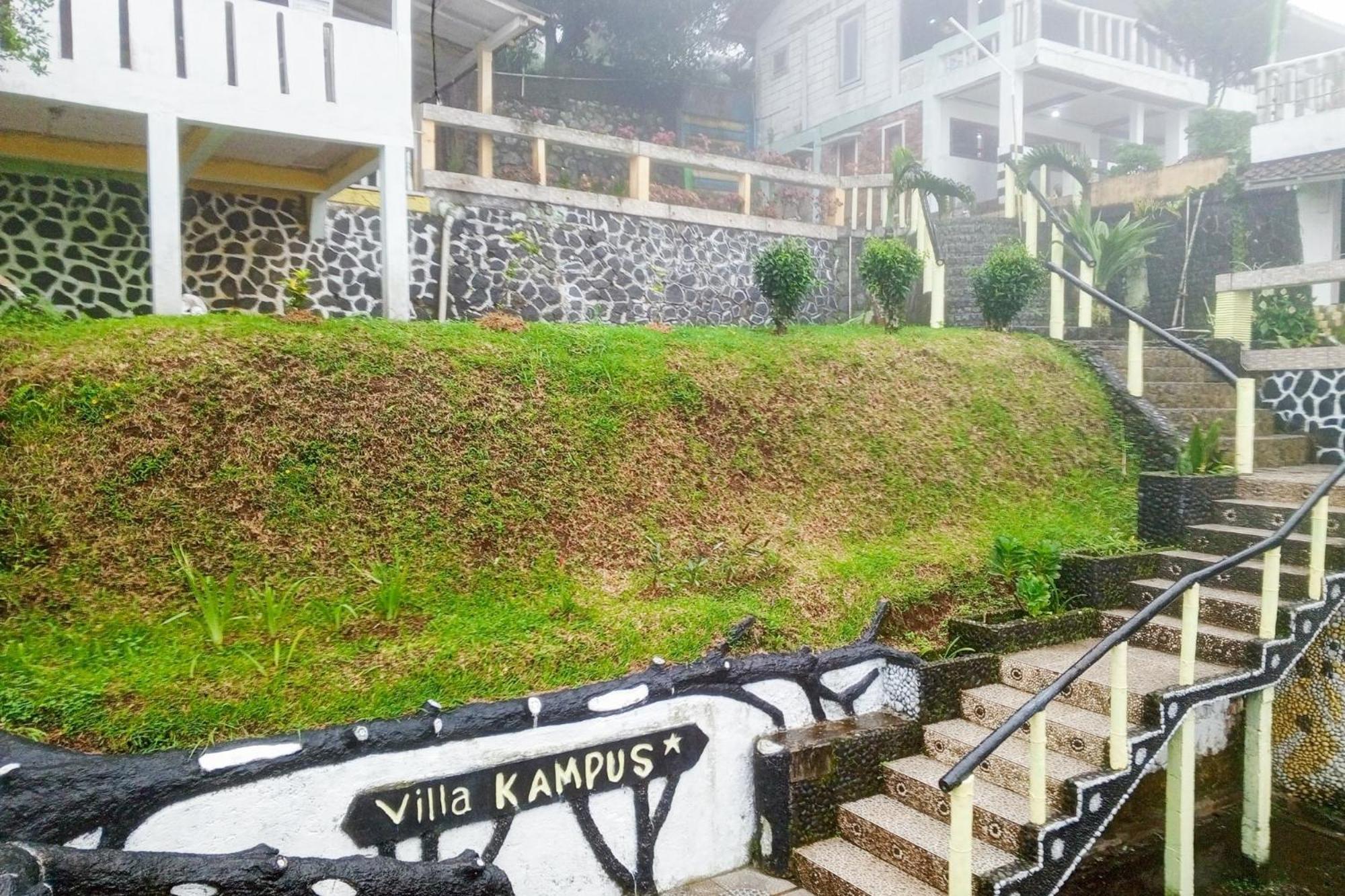 בוגור Villa Kampus Near Taman Safari Cisarua Puncak Redpartner מראה חיצוני תמונה