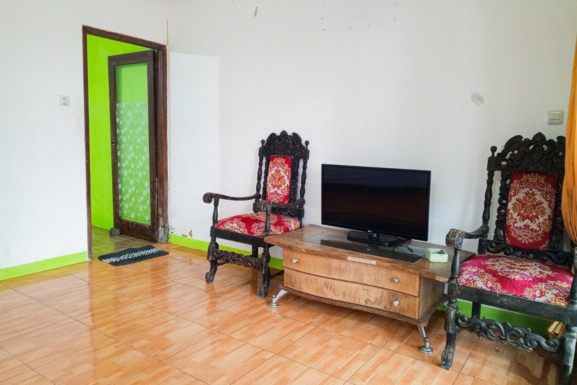 בוגור Villa Kampus Near Taman Safari Cisarua Puncak Redpartner מראה חיצוני תמונה